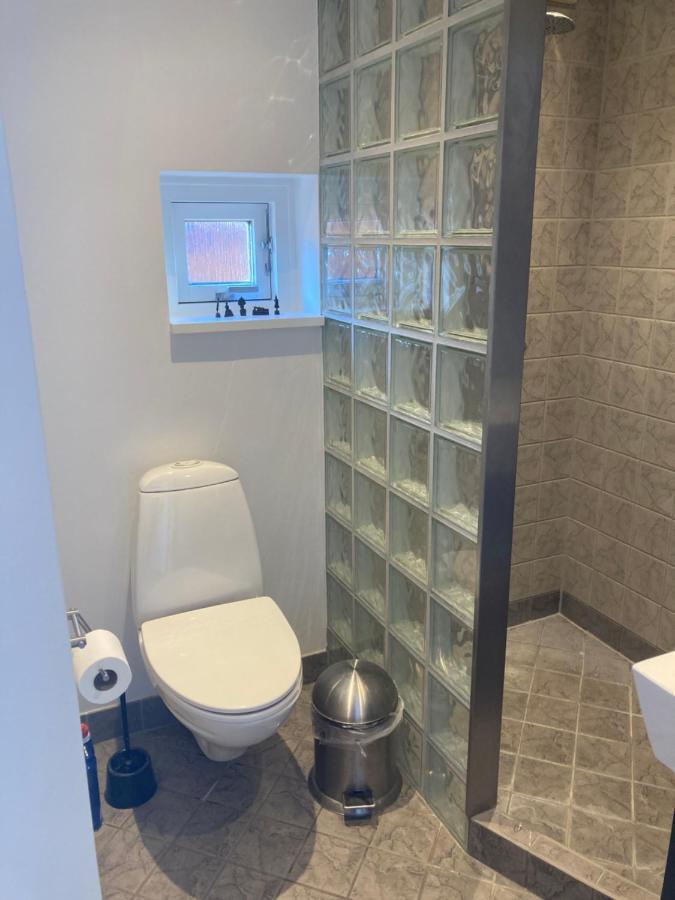 Vaerelse, Bad Og Toilet I Villa Næstved Buitenkant foto